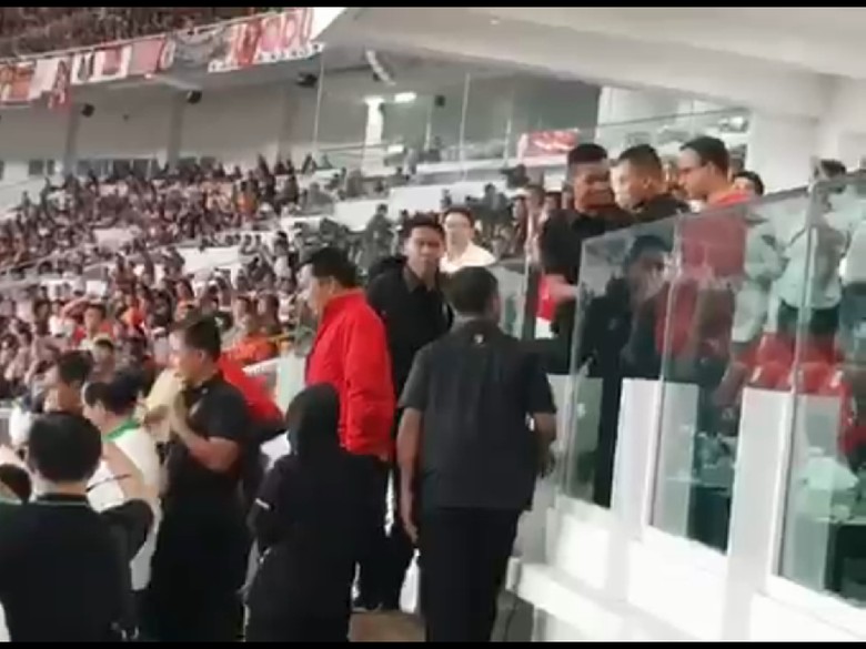 Viral Anies Tak Diajak ke Podium Piala Presiden, Ini Penjelasan SC Viral Anies Tak Diajak ke Podium Piala Presiden, Ini Penjelasan SC
