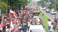 Persija.. Persija...juara, teriak para Jakmania (Foto: Seysha Desnikia/detikcom)
