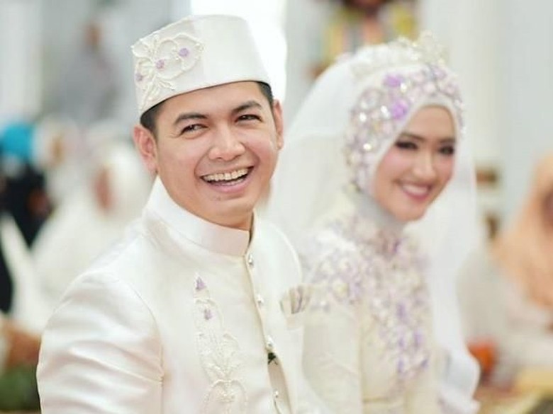 Tommy Kurniawan Akan Habiskan Lebaran Tanpa Istri Tommy Kurniawan Akan Habiskan Lebaran Tanpa Istri