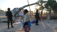 Navarete dan Murat selamat dalam kejadian tersebut. Keduanya mengalami luka-luka seperti beberapa penumpang helikopter lainnya. (Foto: REUTERS/Jorge Luis Plata)