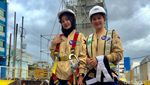 Keren! Wanita Cantik Ini Berani Kerjakan Pekerjaan Laki-laki Lho