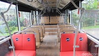 Interior bus Mayasari TransJakarta. Foto: Khairul Imam Ghozali