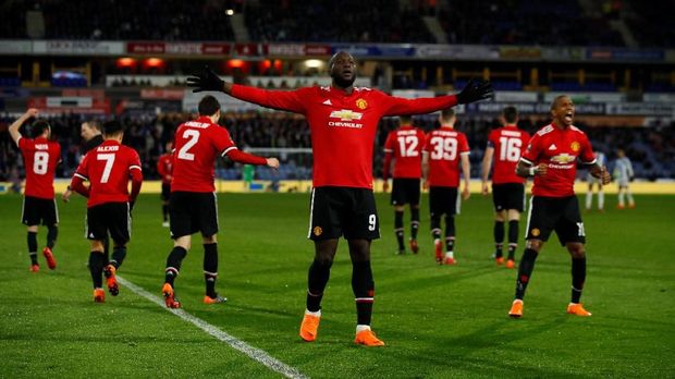 Romelu Lukaku seharusnya bisa lebih piawai dalam menahan bola.