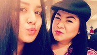 Juwita dan Annisa Bahar merupakan anak-ibu yang kerap berselisih. Drama air mata keduanya bukan pernah terjadi baru-baru ini saja. Keduanya tapi kini sudah balikan lagi. Dan pertikaian itu pun disebut-sebut lagi-lagi karena masalah pasangan. Foto: Dok. Instagram/juwitabahar11