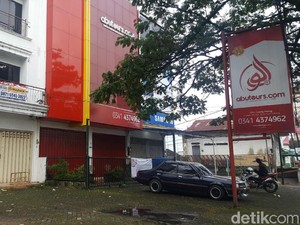 Reschedule Jadi Alasan Abu Tours Belum Berangkatkan Calon Jemaah