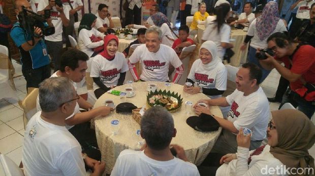 Dua Paslon Senam dan Nyanyi Bareng Jelang Deklarasi Damai