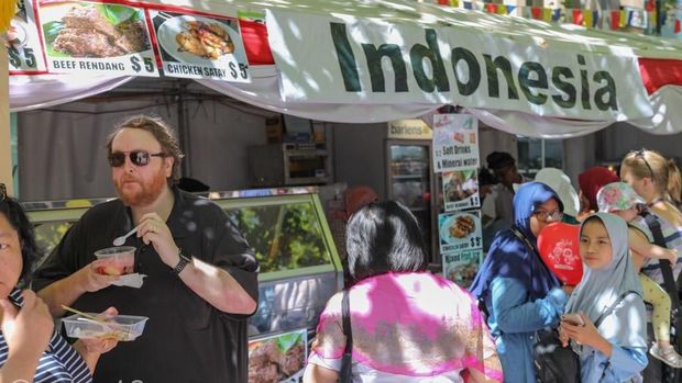 Saat Orang Australia Kagumi Solo Batik Carnival Hingga Rendang