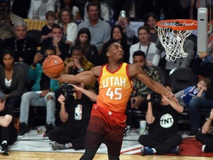 Donovan Mitchell Juara Kontes Slam Dunk, Devin Booker Raja Tembakan Tiga Angka