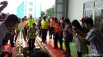 Gaya Menhub Blusukan Hingga masuk Kolong Rel di Akhir Pekan