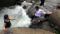Umumnya wisatawan yang datang dari daerah lokal. Namun banyak juga dari luar daerah seperti dari Banjar, Tasikmalaya dan Garut (Dadang Hermansyah/detikTravel)
