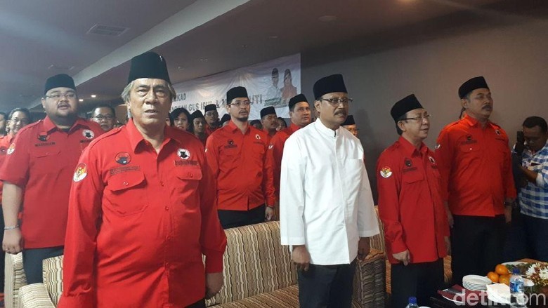 Gus Ipul Dorong Banteng Muda Indonesia Dekati Pemilih Baru Gus Ipul Dorong Banteng Muda Indonesia Dekati Pemilih Baru