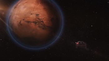 Ahli astronomi Andy Rivkin mengatakan bahwa lintasan Roadster dapat berubah sewaktu-waktu akibat, contohnya, tumbukan dengan asteroid. Hal tersebut bisa jadi membuat Roadster jatuh ke Mars, walau kemungkinannya sangat kecil. (Foto: NASA)