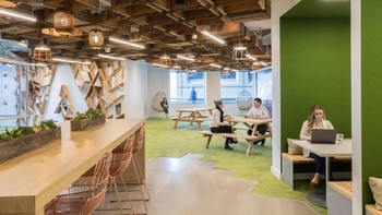  Nah, setiap hari jumat ada satu kafe yang menggratiskan makanan untuk karyawannya.  (Foto: Emily Hagopian/Business Insider)