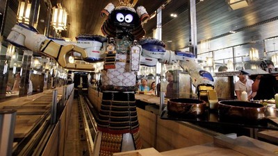 Seru! Makan Shabu-Shabu di Restoran Ini Dilayani Oleh Pelayan Robot