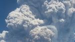 Penampakan Erupsi 5 Km Gunung Sinabung