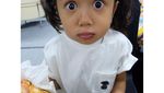Lihat Nih Aksi Zoe, Anak Artika Sari Devi dan Baim Saat Makan