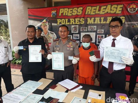 3 Pria dan 1 Wanita Diamankan Terkait SIM dan Buku Nikah Palsu