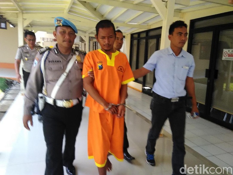 Ditanya Nama, Penyerang Kiai di Lamongan Jawab Paijo Asal Turki Ditanya Nama, Penyerang Kiai di Lamongan Jawab Paijo Asal Turki