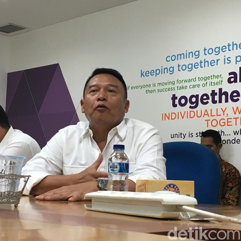 TB Hasanuddin Yakin Pilgub Jabar Aman, Asalkan... TB Hasanuddin Yakin Pilgub Jabar Aman, Asalkan...