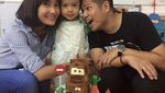 Lihat Nih Aksi Zoe, Anak Artika Sari Devi dan Baim Saat Makan