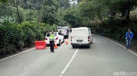  Dalam uji coba ini, hanya kendaraan kecil yang boleh melintas, sedangkan bus dan truk belum diizinkan dan diminta tetap mengambil jalur alternatif via Jonggol atau Sukabumi jika ingin ke Cianjur.