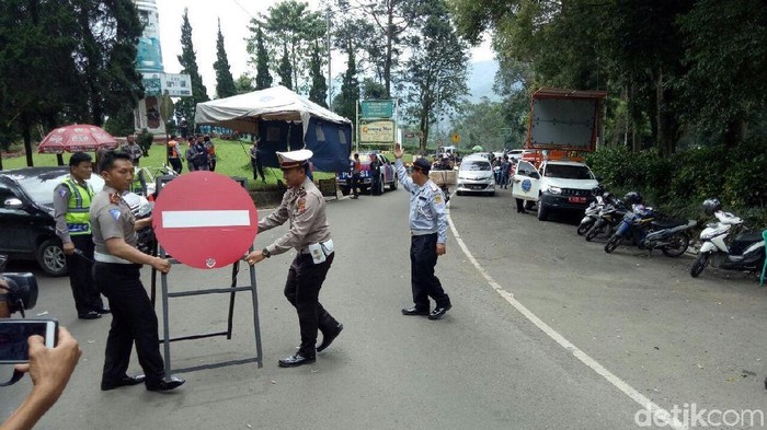 Jalur Puncak Bogor Dibuka Kembali