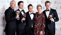 Frances McDormand, Three Billboards Outside Ebbing meraih piala Best Actress. Foto: Photo by Jeff Spicer/Jeff Spicer/Getty Images