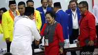 Hal itu bermula setelah kubu Gerindra mengungkap naskah yang dirumuskan di Batu Tulis, Bogor, itu berisi kesepakatan antara dua pihak, yakni Megawati dan Prabowo.