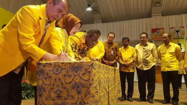 Banyak Kepala Daerah Kena OTT, Golkar Perbarui Pakta Integritas