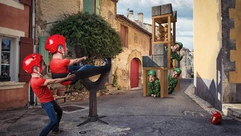 Selang berapa lama dia merasa menggunakan foto hasil scan kurang begitu memuaskannya. Foto: Nemanja Sekulic