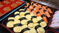 Jika Anda bosan dengan shabu-shabu atau yakiniku, restoran ini juga menyajikan ragam pilihan sushi segar dan makanan lainnya. Foto: Istimewa