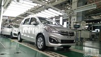 Dan ini dia mobil Ertiga yang sudah diproduksi. Foto: Ruly Kurniawan