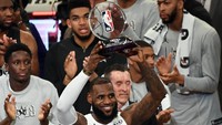 Dia pun dinobatkan sebagai MVP pada All-Star 2018. Ini menjadi gelar MVP All-Star ketiga LeBron setelah 2006 dan 2008.  (Richard Mackson-USA TODAY Sports)