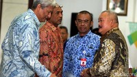 Empat hal itu antara lain soal transportasi, koneksi jaringan data, koordinasi internal, dan koordinasi eksternal.