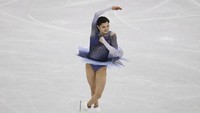 Dia mengantar Rusia merebut medali perak pada nomor team figure skating. (REUTERS/Damir Sagolj)