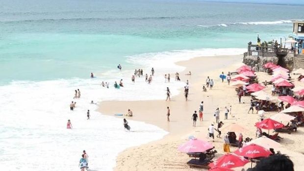 Pantai Dreamland