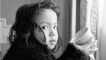 Lihat Nih Aksi Zoe, Anak Artika Sari Devi dan Baim Saat Makan