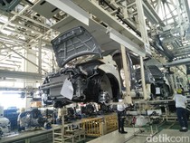 Trump Mau Balas Jepang, Siap Kenakan Tarif Impor Mobil 25%