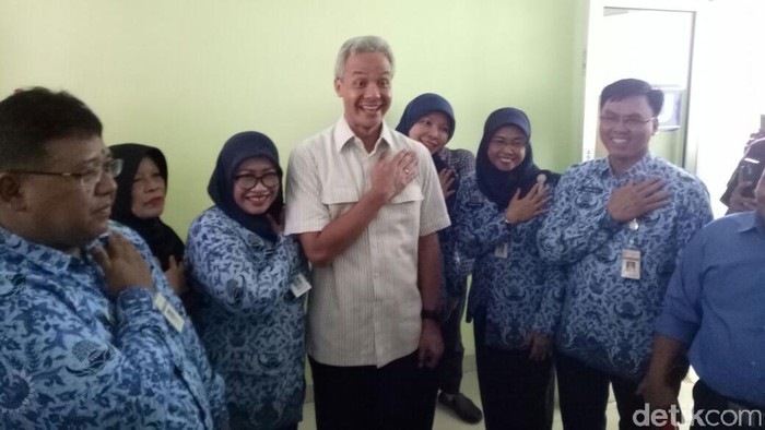 Foto Bersama Cagub Ganjar, 6 ASN RSUD Jepara Dipanggil Panwaslu