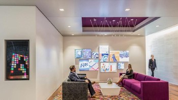 Kantor ini memiliki luas 143,000 kaki persegi atau sekitar 43 ribuan meter. Desainnya sendiri dirancang oleh perusahan bernama Gensler.  (Foto: Emily Hagopian/Business Insider)