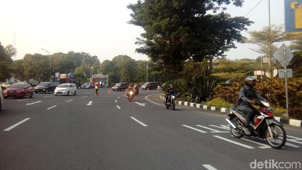 Ingat! Per 25 Februari, R2 Harus Masuk Surabaya lewat Frontage