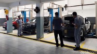 Sebelumnya Showroom Renault hanya melayanai 1 S (sales). Kini showroom tersebut sudah terlayani 3 S (Sales, service, sparepart)