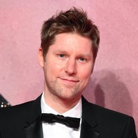 Koleksi terakhirku ditujukan untuk mendukung sejumlah organisasi LGBTQ terbaik di seluruh dunia. Tidak ada yang lebih baik di dunia ini selain dari keberagaman yang mendasari kekuatan dan kreativitas kita, ujar pria yang telah 17 tahun mengabdi kepada Burberry itu. (Foto: Stuart C. Wilson/Getty Images)