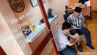 Usai pemasangan, proses pengoperasian dan belajar berjalan pun harus terus dilakukan dan dibimbing dengan ahlinya agar lebih aman dan nyaman.