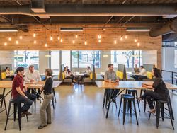 Menjelajahi Kantor Adobe yang Keren dan Bikin Iri