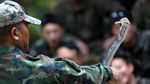 Potret Latihan Ekstrem Militer AS-Thailand Taklukkan Ular Kobra