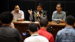 Foto: Ekspresi Maruarar Saat Ngaku Salah dan Minta Maaf Soal Anies Dicegah