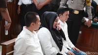 Andika, Anniesa, dan Kiki Hasibuan tidak didampingi pengacara di sidang perdana.