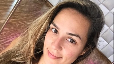 Potret Kekar Tubuh Rafaela, Wanita Cantik Juara Olahraga Pole Dance