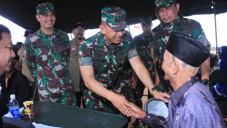 KSAD Tutup Latihan Tempur Kopassus di Gunung Halimun Bogor KSAD Tutup Latihan Tempur Kopassus di Gunung Halimun Bogor